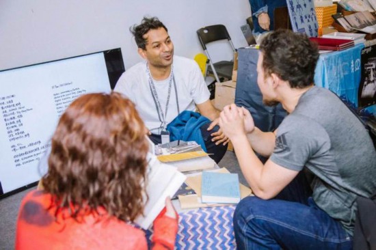 abC書(shū)展，“51攤”創(chuàng)作人與參與者交流